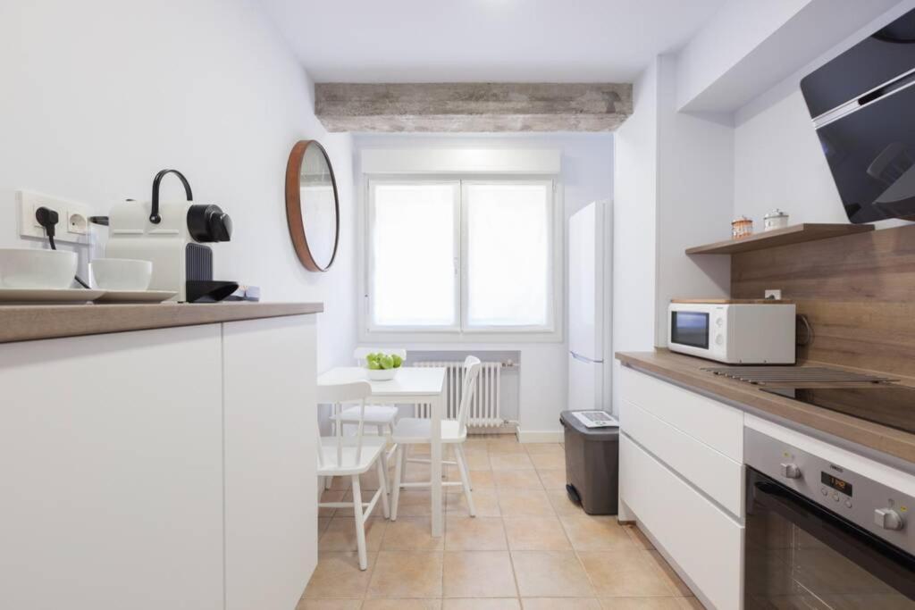 New Gorgeous - Beachfront - 3 Bd Appartement *