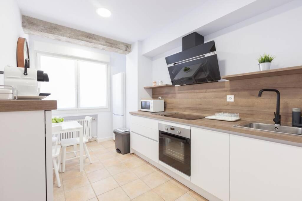 New Gorgeous - Beachfront - 3 Bd Appartement