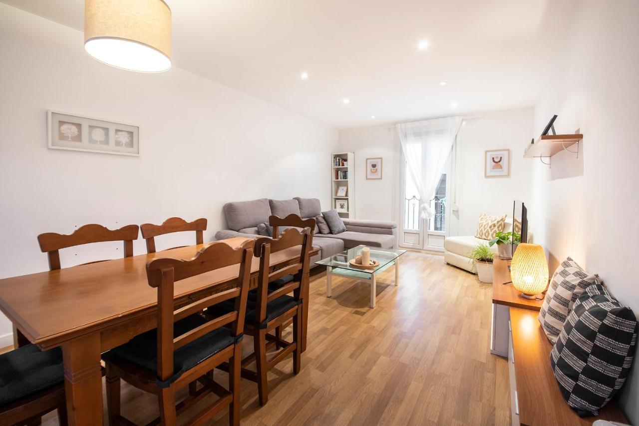 Spacious Old Town Apartment San Sebastian