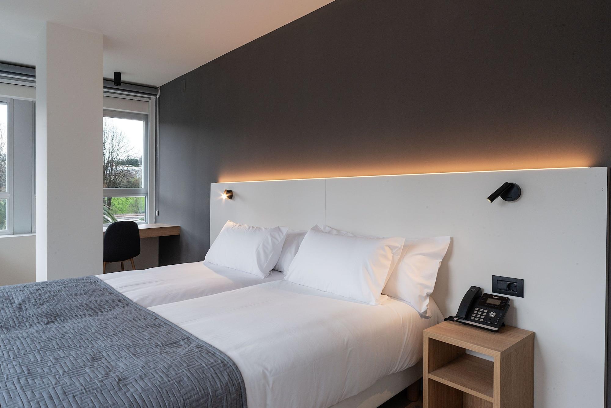 Hotel Oeste 2*
