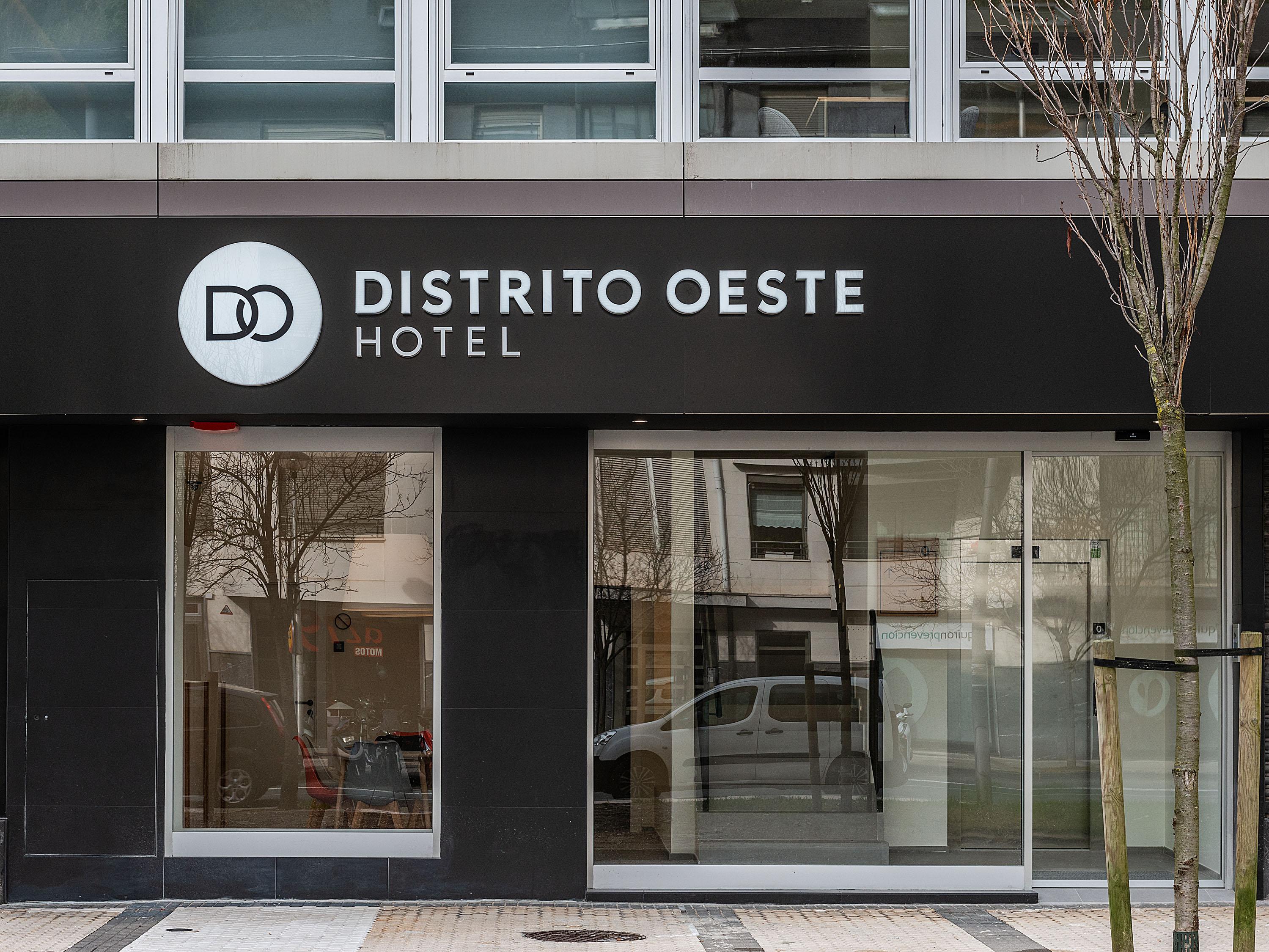 Hotel Oeste
