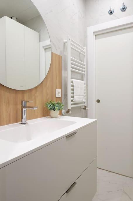 Nuevo En El Centro De Donosti Appartement