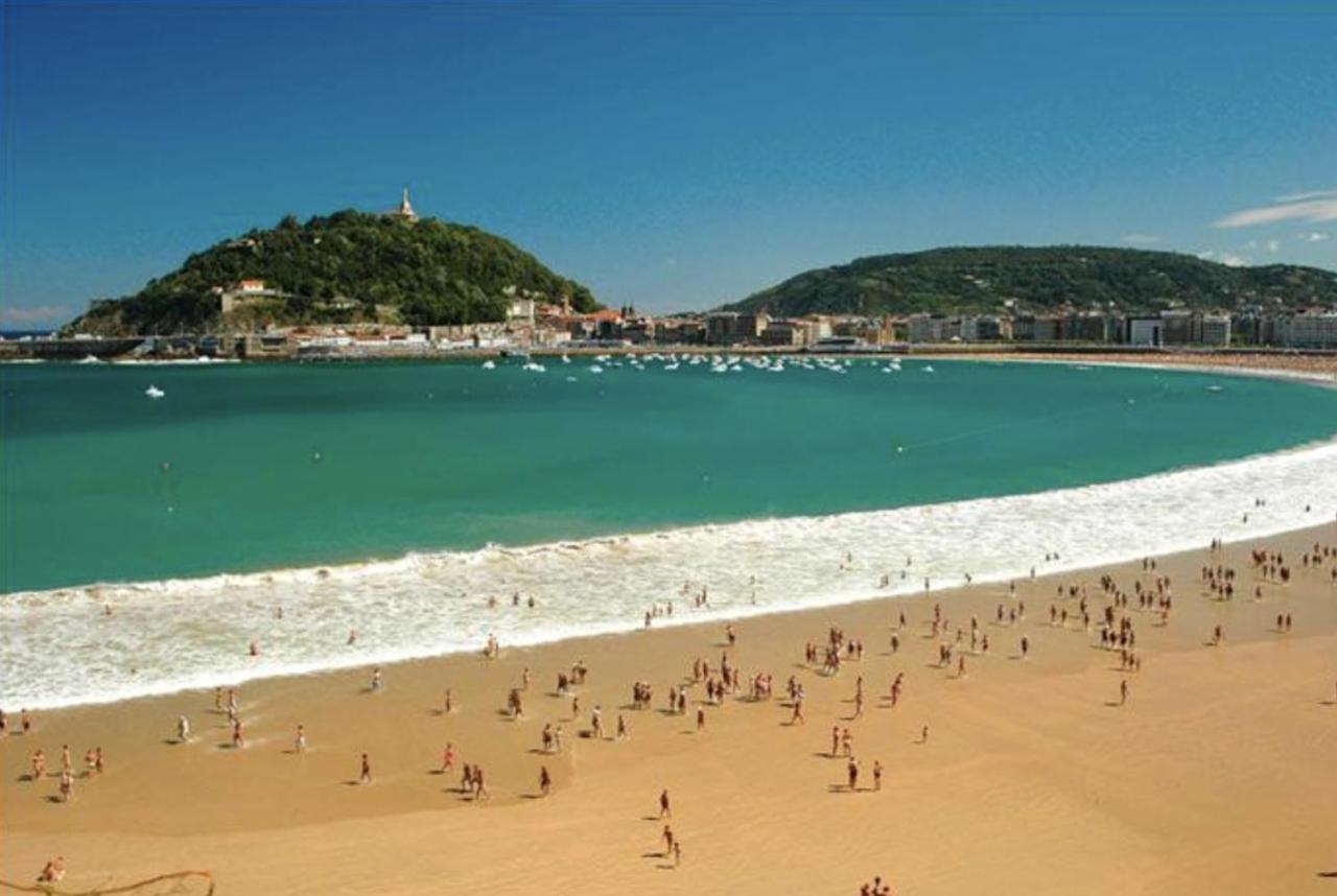 Paradise Luxurious Apartment, Free Parking, 3 Double Rooms, 4 Beds, Terrace, Jacuzzi, New Apartamento