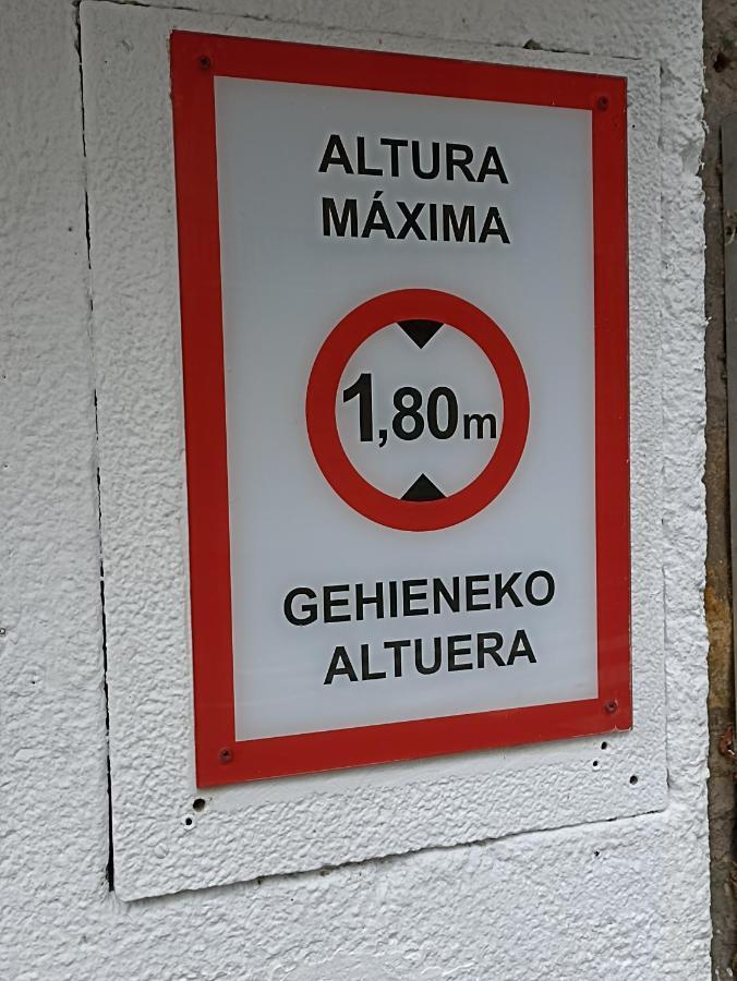 Mentura Centro De Parking Free Saint-Sébastien
