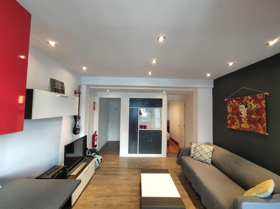 Apartment Amara Amonaren Etxea Free Wifi, Rooms, Rent Parking