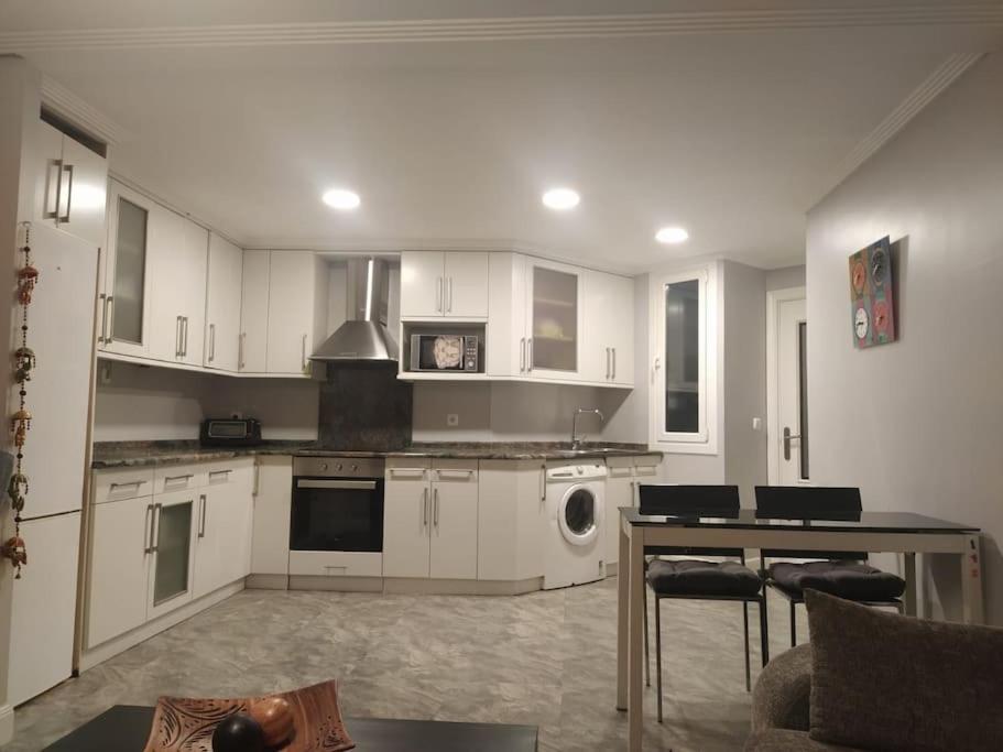 Apartment Agradable Piso En Gros. Buena Ubicacion San Sebastian