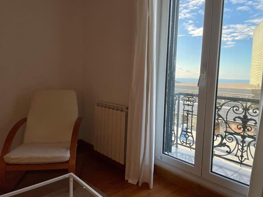 Frente Al Kursaal Y La Playa Appartement