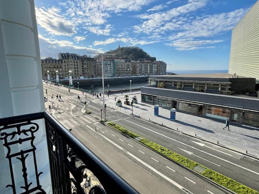 Frente Al Kursaal Y La Playa Appartement *