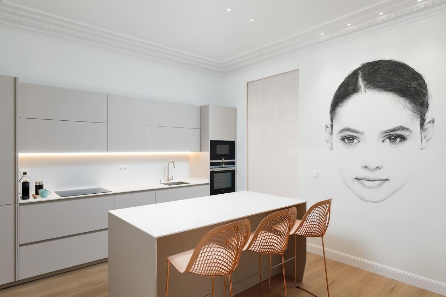 Appartement Mondrian New, Ac, Design Lovers, Near La Concha *