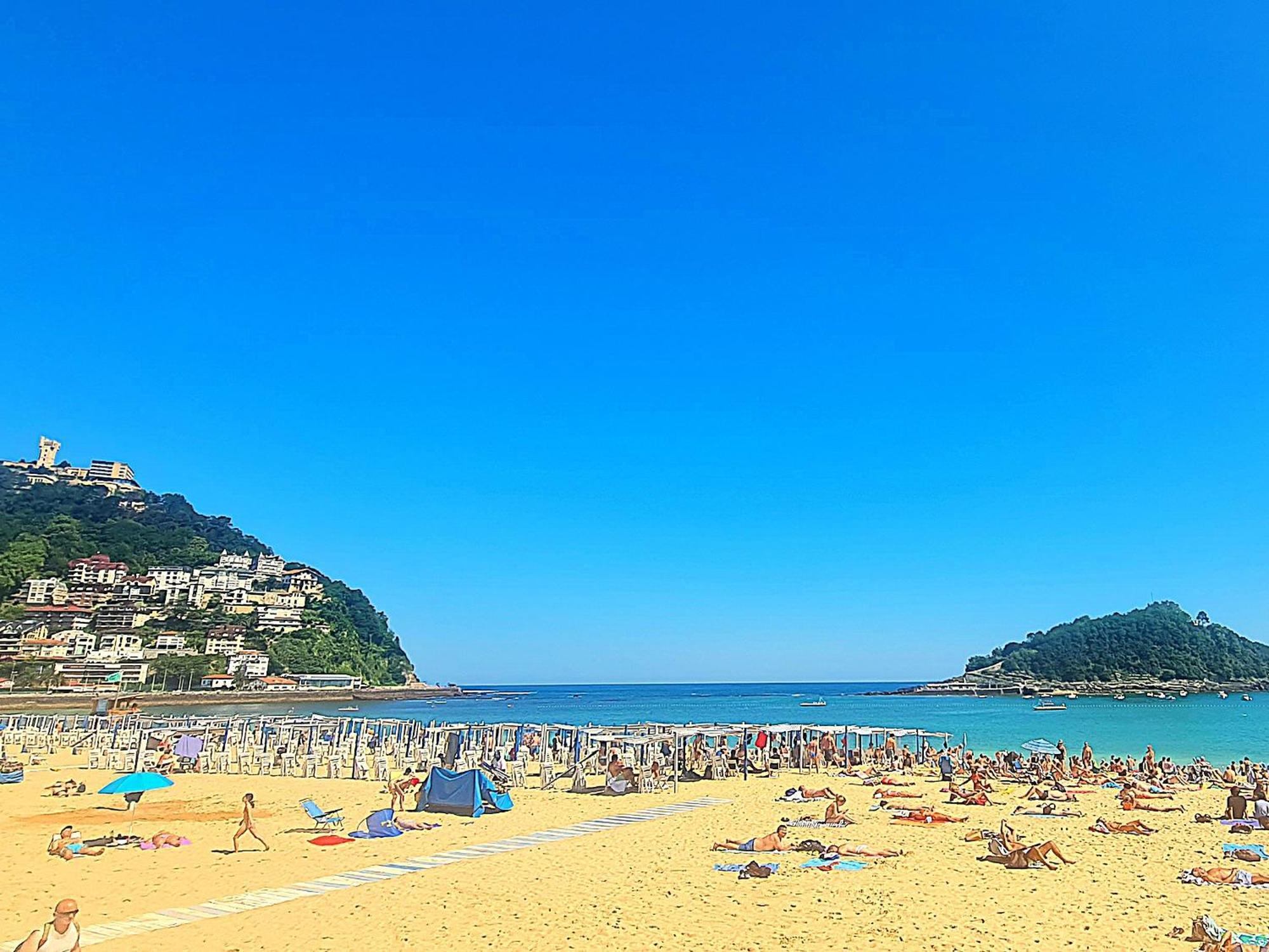 Privada A Pasos De La Playa Ondarreta Habitación en casa particular San Sebastián