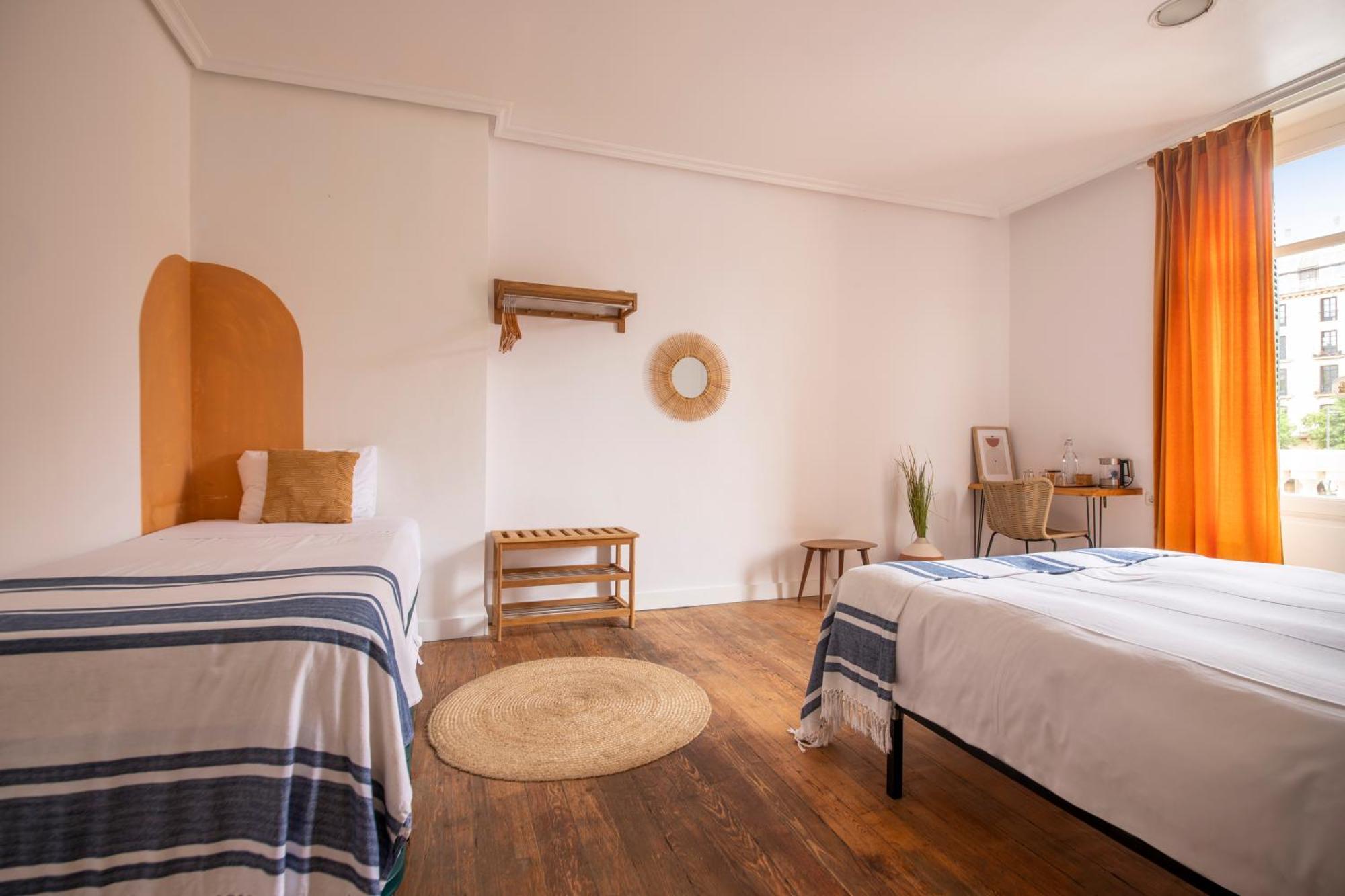 Pensión Belle époque Self-check-in - Adults-only
