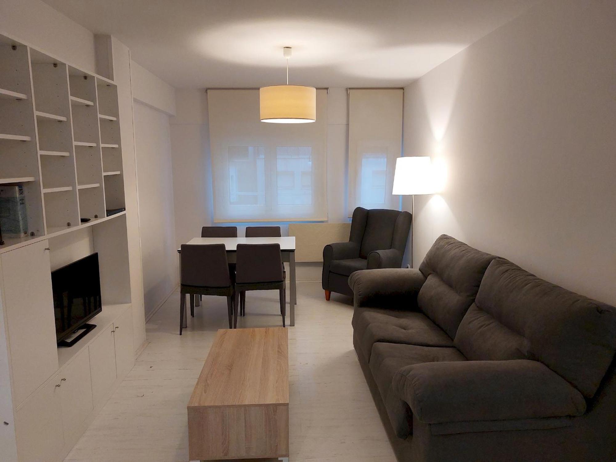 Oteiza Apartment