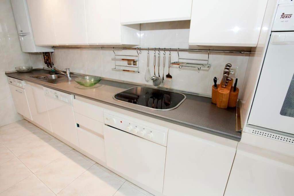 Luxury W/terrace Near The Wifi * San Sebastian