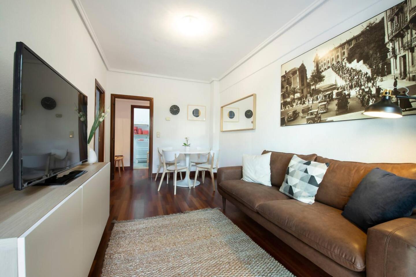 Agradable Con Parking En Gros Apartment *