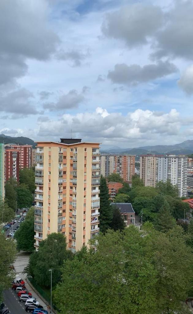 Luminoso En San Sebastián