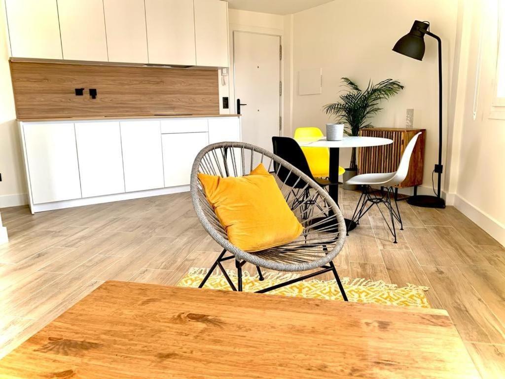 Luminoso En Apartamento San Sebastián