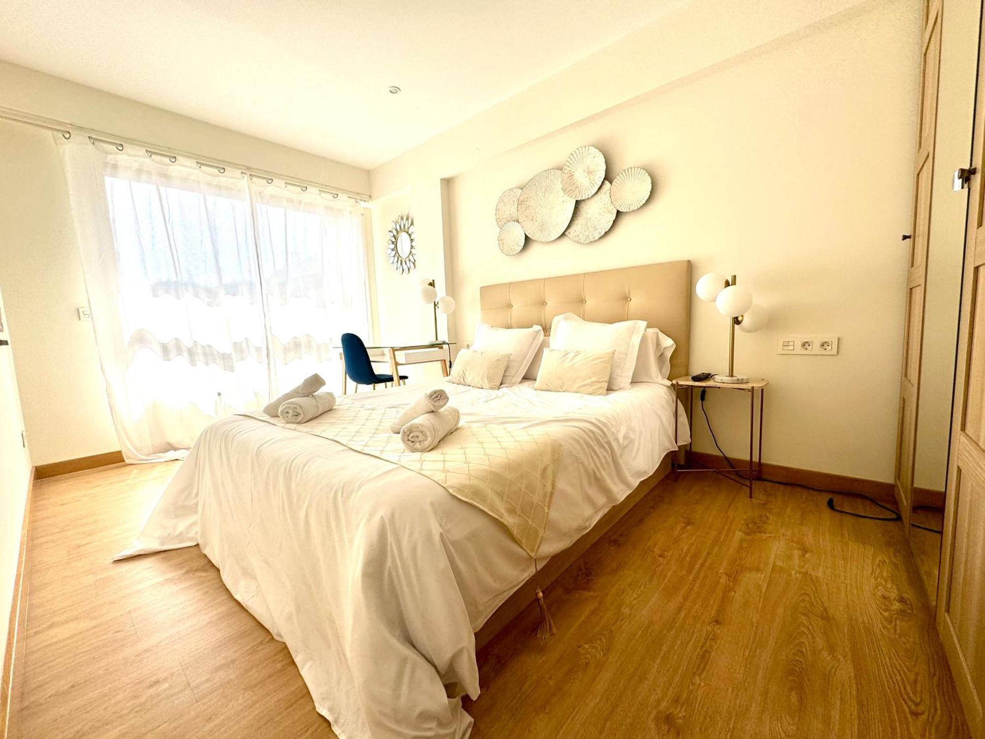 Apartamento Paradise Luxurious Apartment, Free Parking, 3 Double Rooms, 4 Beds, Terrace, Jacuzzi, New San Sebastián