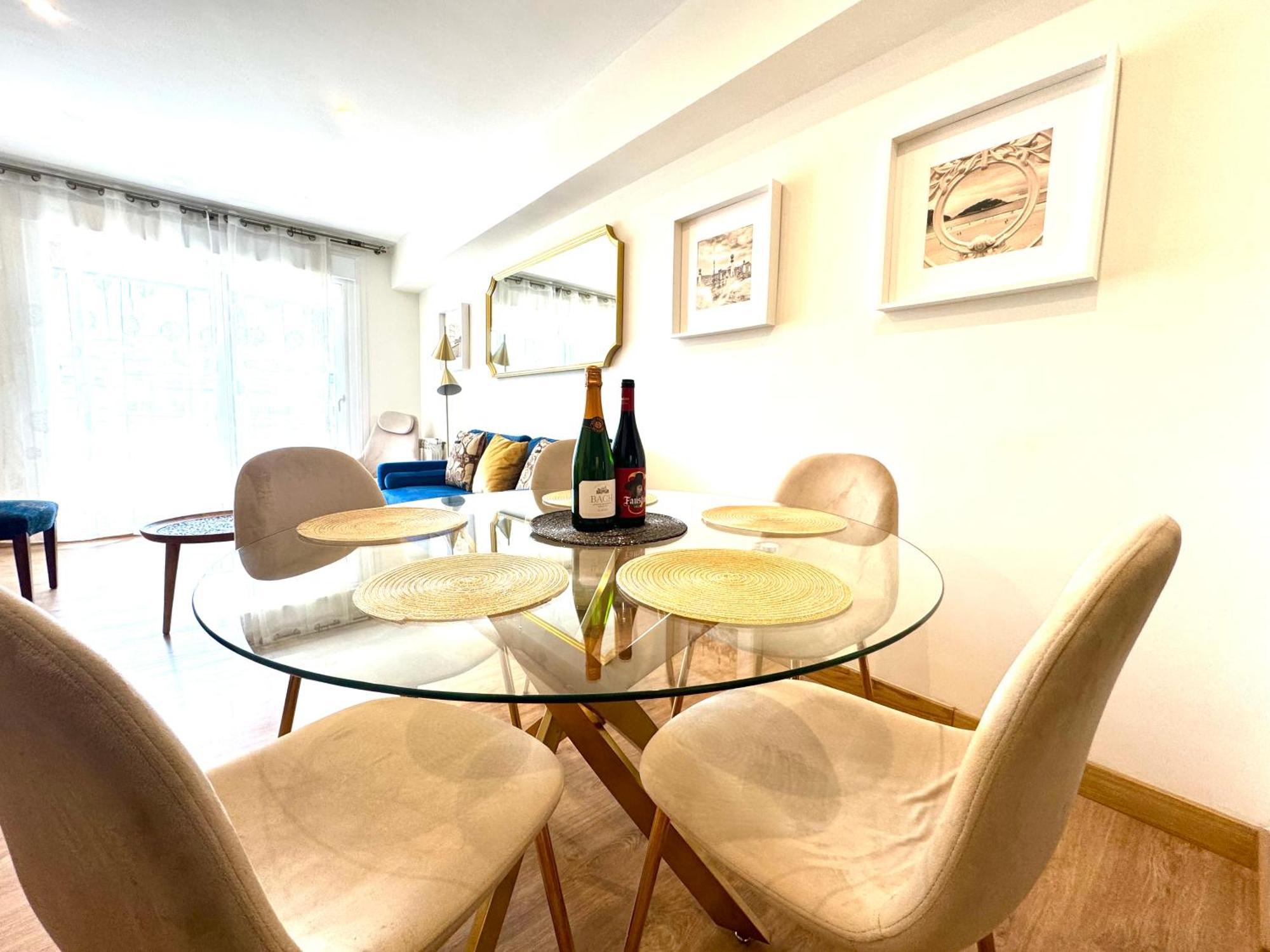Apartamento Paradise Luxurious Apartment, Free Parking, 3 Double Rooms, 4 Beds, Terrace, Jacuzzi, New *