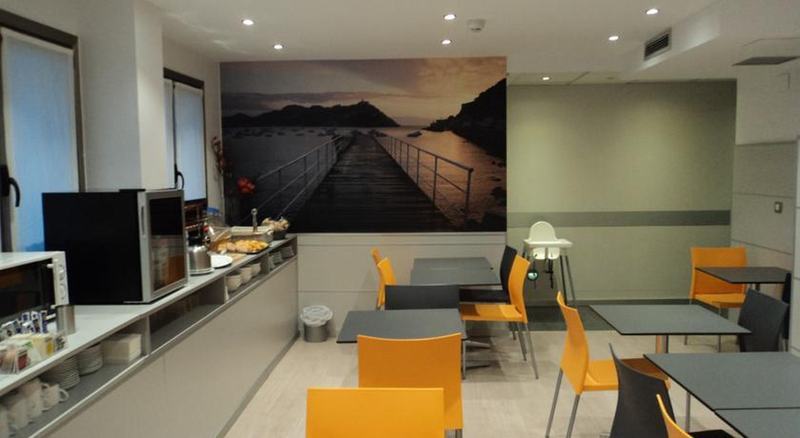 & Suites Arrizul Gros San Sebastian