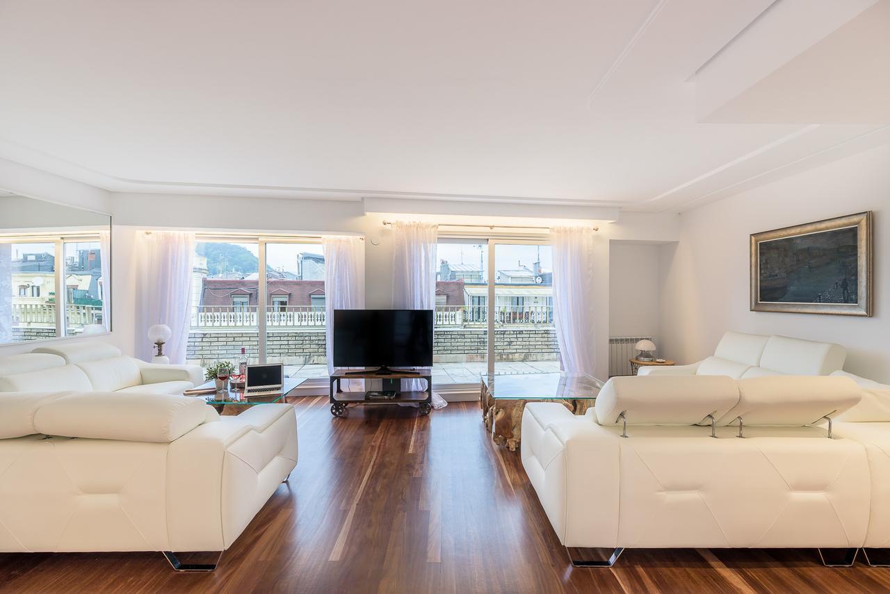 Apartment Colon