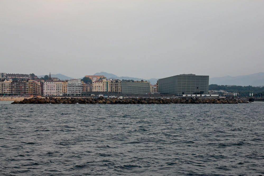 & Suites Arrizul Gros Hotel San Sebastian