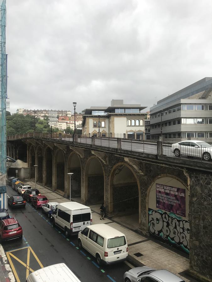 Kasa Tomas Gros *