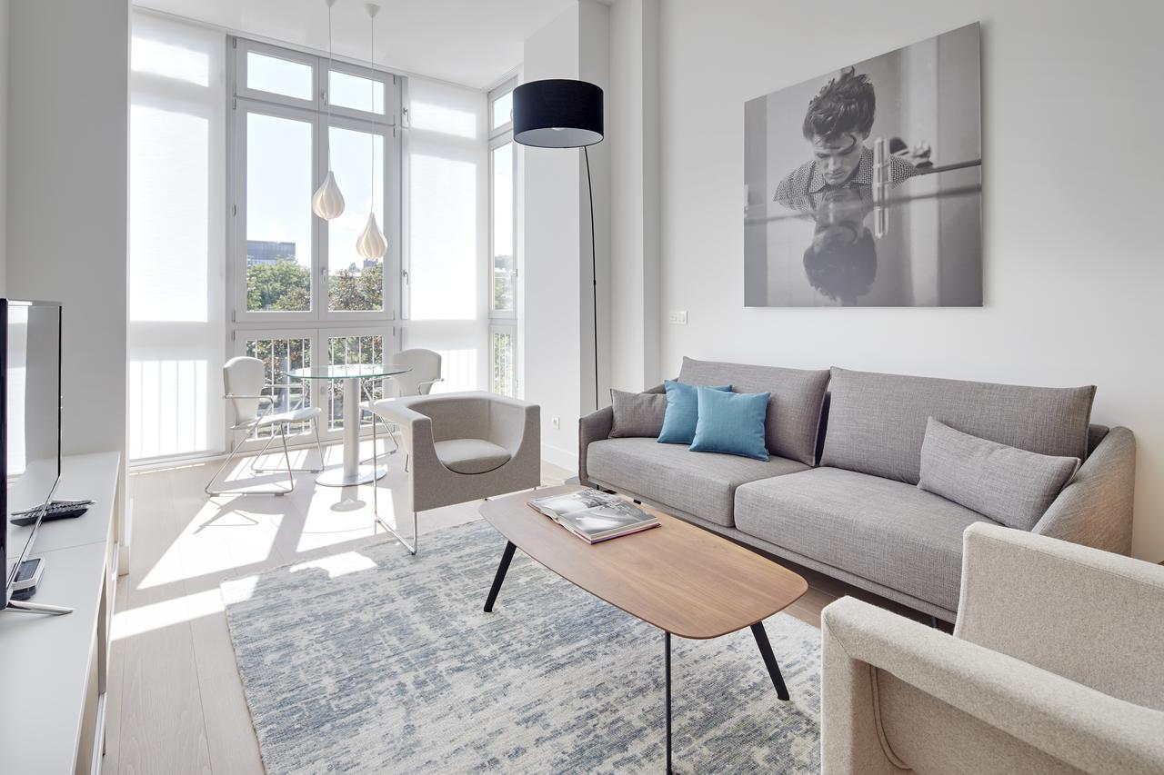 Apartment Moon River By Feelfree *