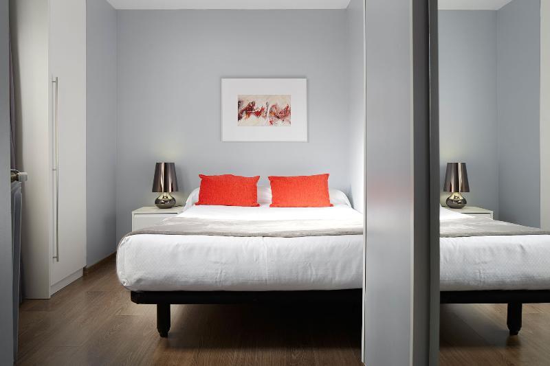 & Suites Arrizul Gros Hotel *