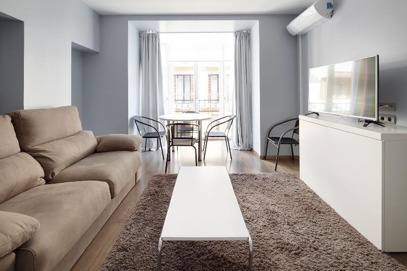 & Suites Arrizul Gros Hotel