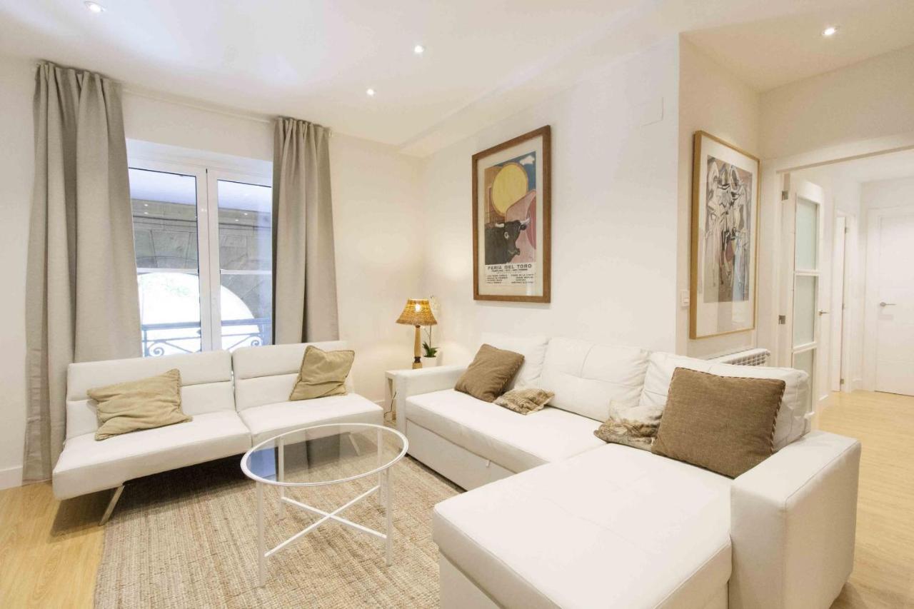 The Collection | Gallery Apartment San Sebastian