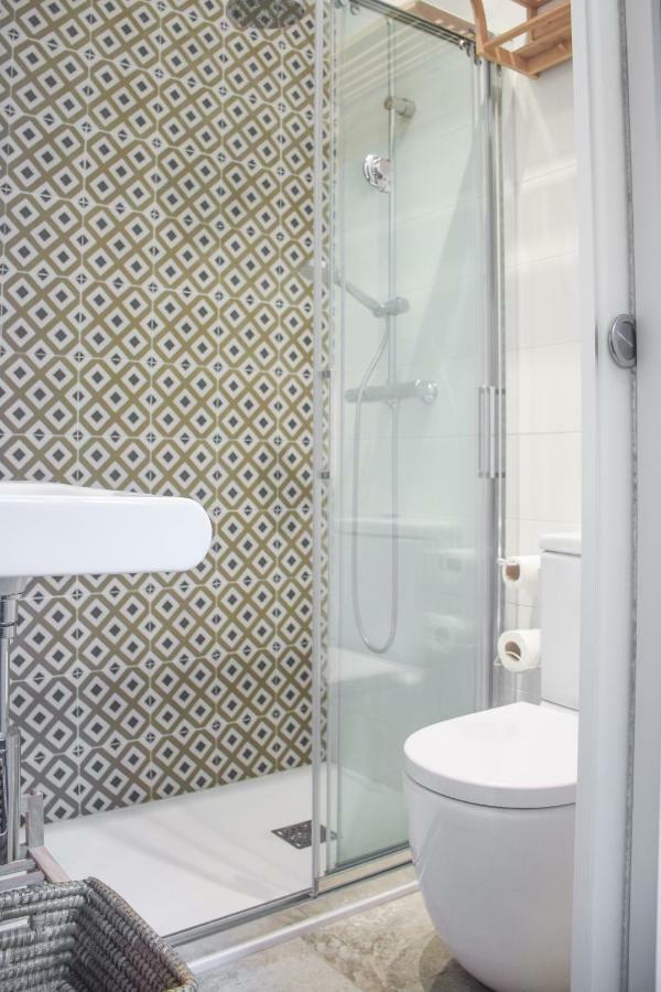Apartamento San Sebastian's Historic Street! Modern