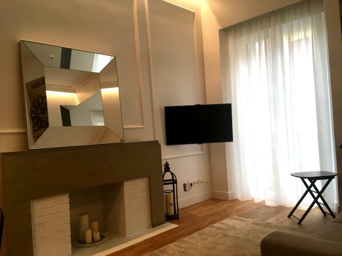 Hondarribi, Lujoso Apartamento En El Centro. *