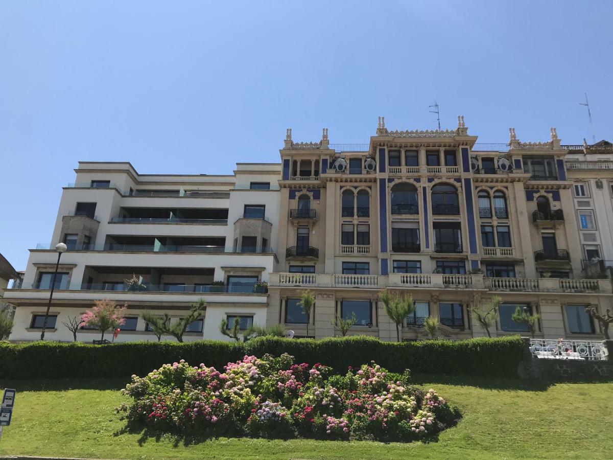 Apartment La Madame On La Concha Beach, Seaview