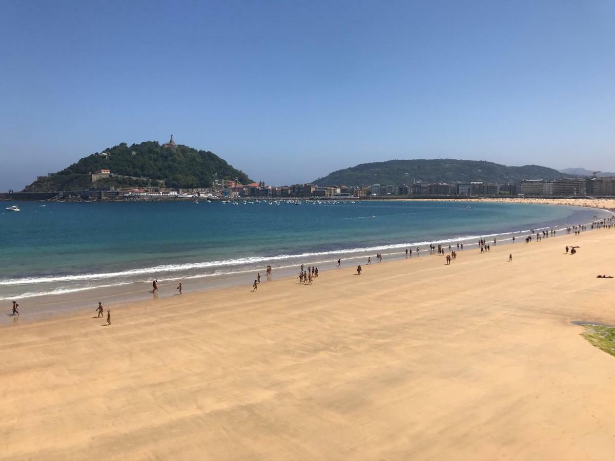 La Madame On La Concha Beach, Seaview