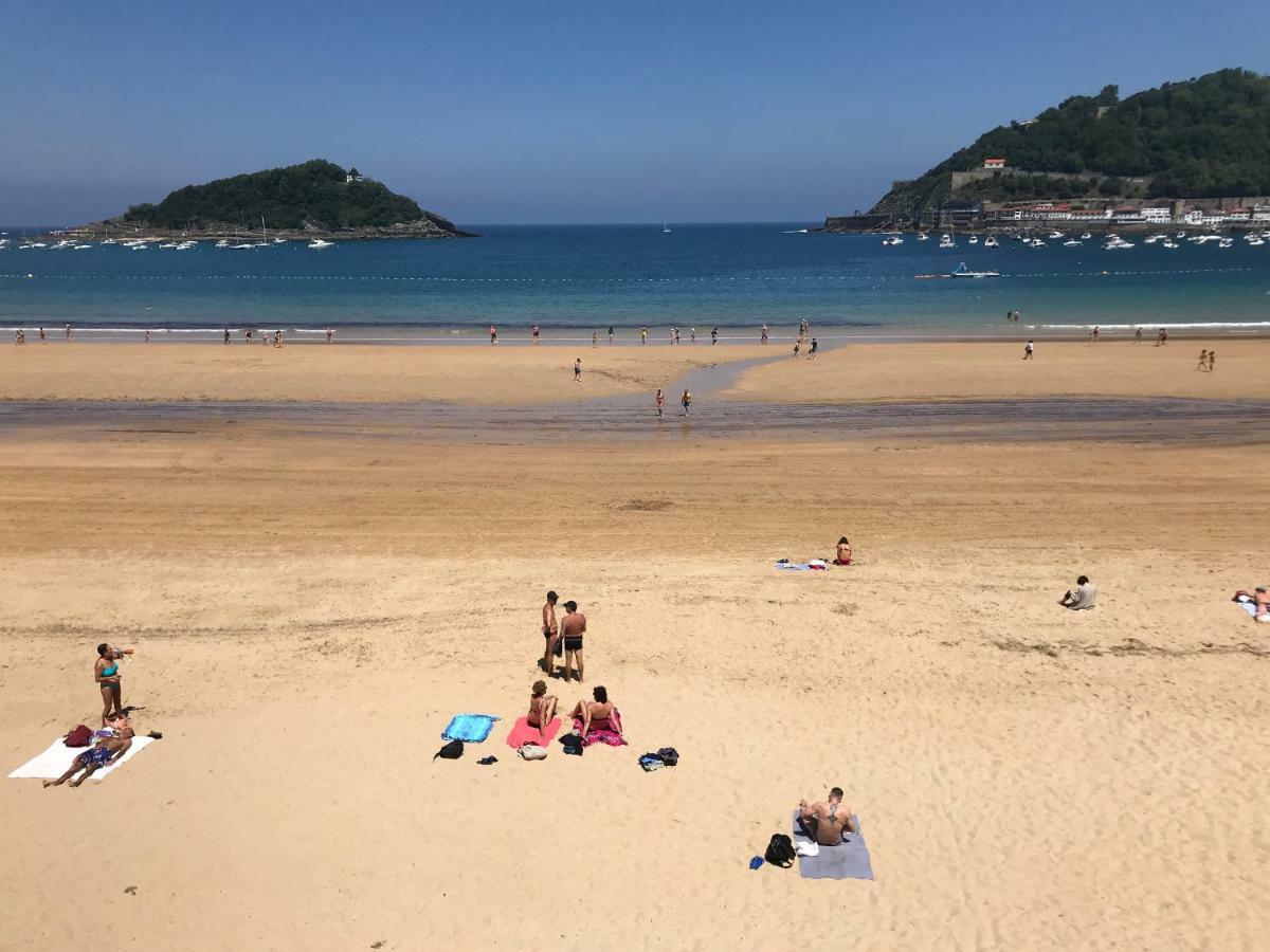 Apartment La Madame On La Concha Beach, Seaview *