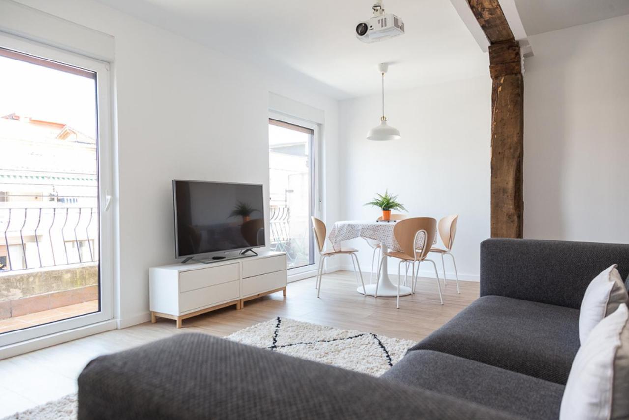 Next Center Bus & Train Station Free Wifi Apartment *