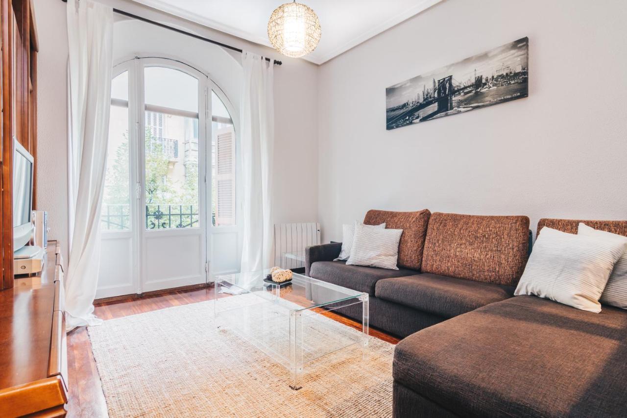 Apartment Apple By People