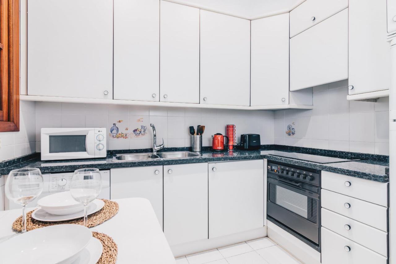 Apartment Apple By People
