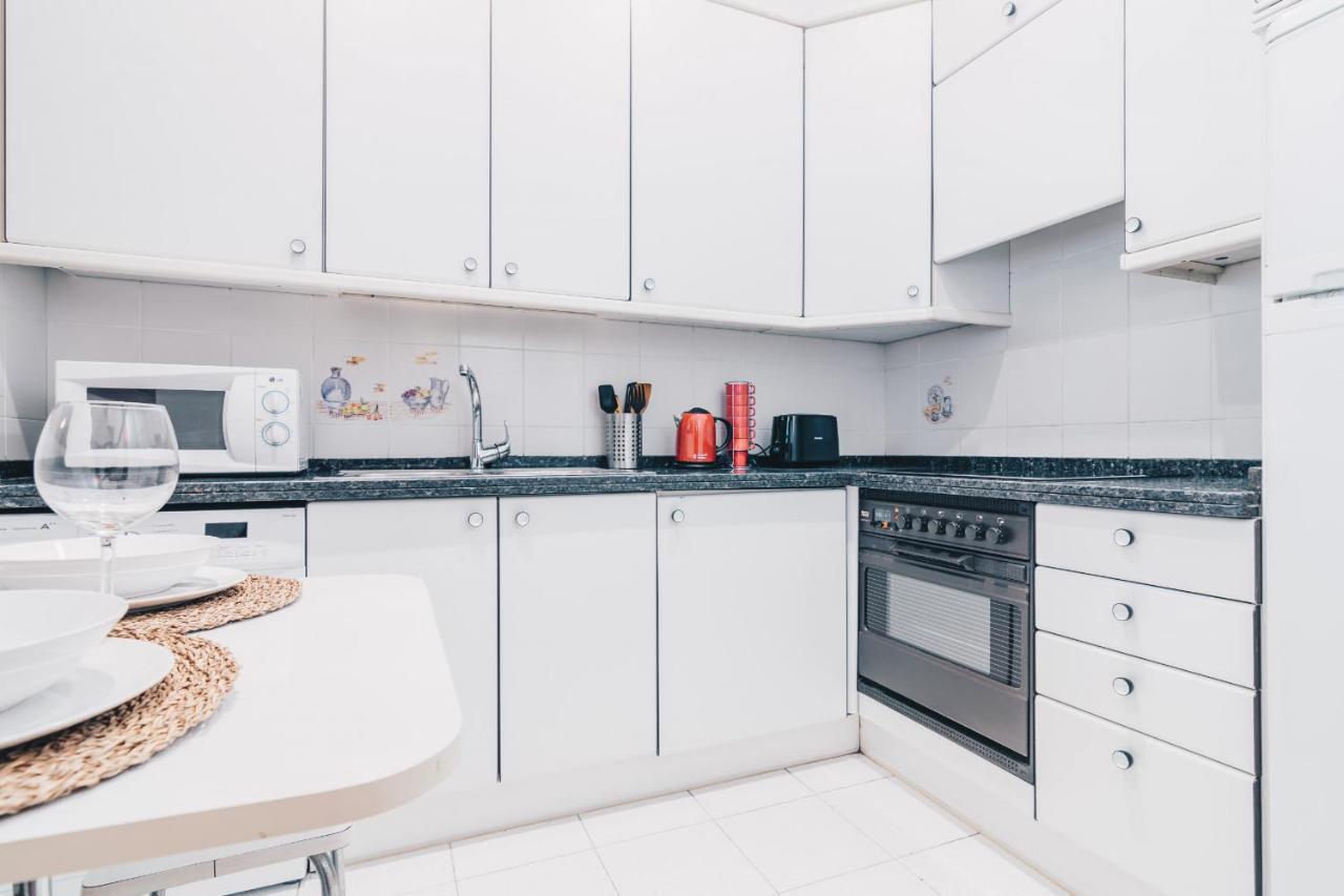 Apartment Apple By People *