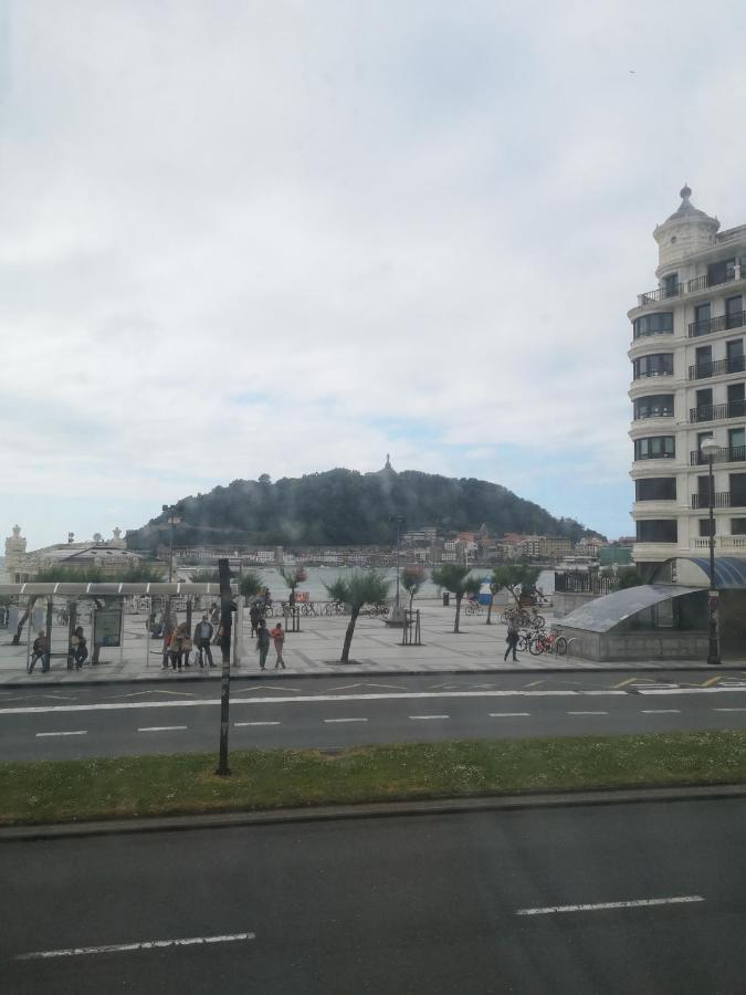 Vistas A La Playa De La Concha, Apto Familiar Grande San Sebastian