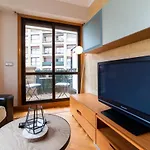 Comfy & Luminous Terrace Apartment