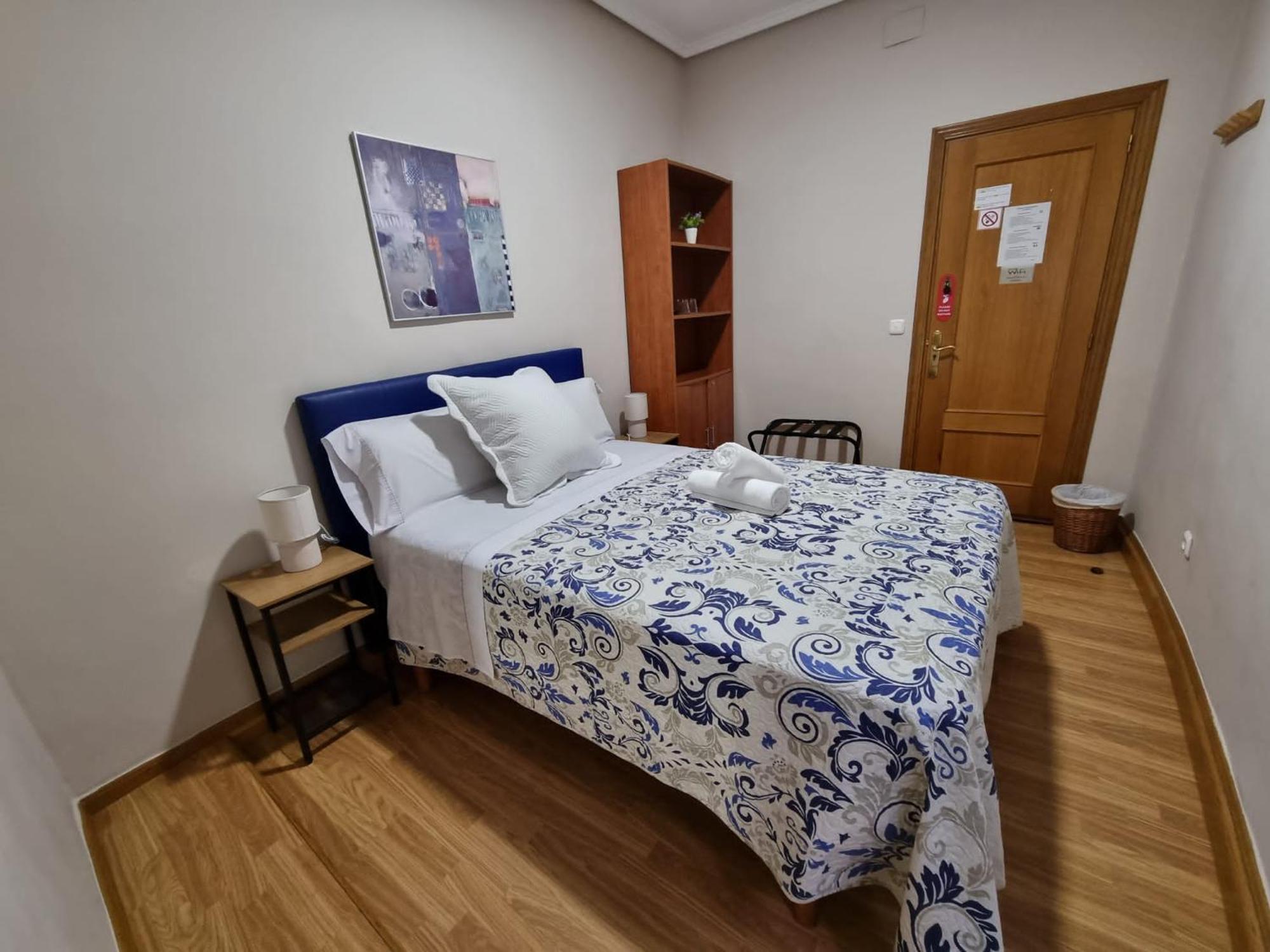 Loinaz Guest house *