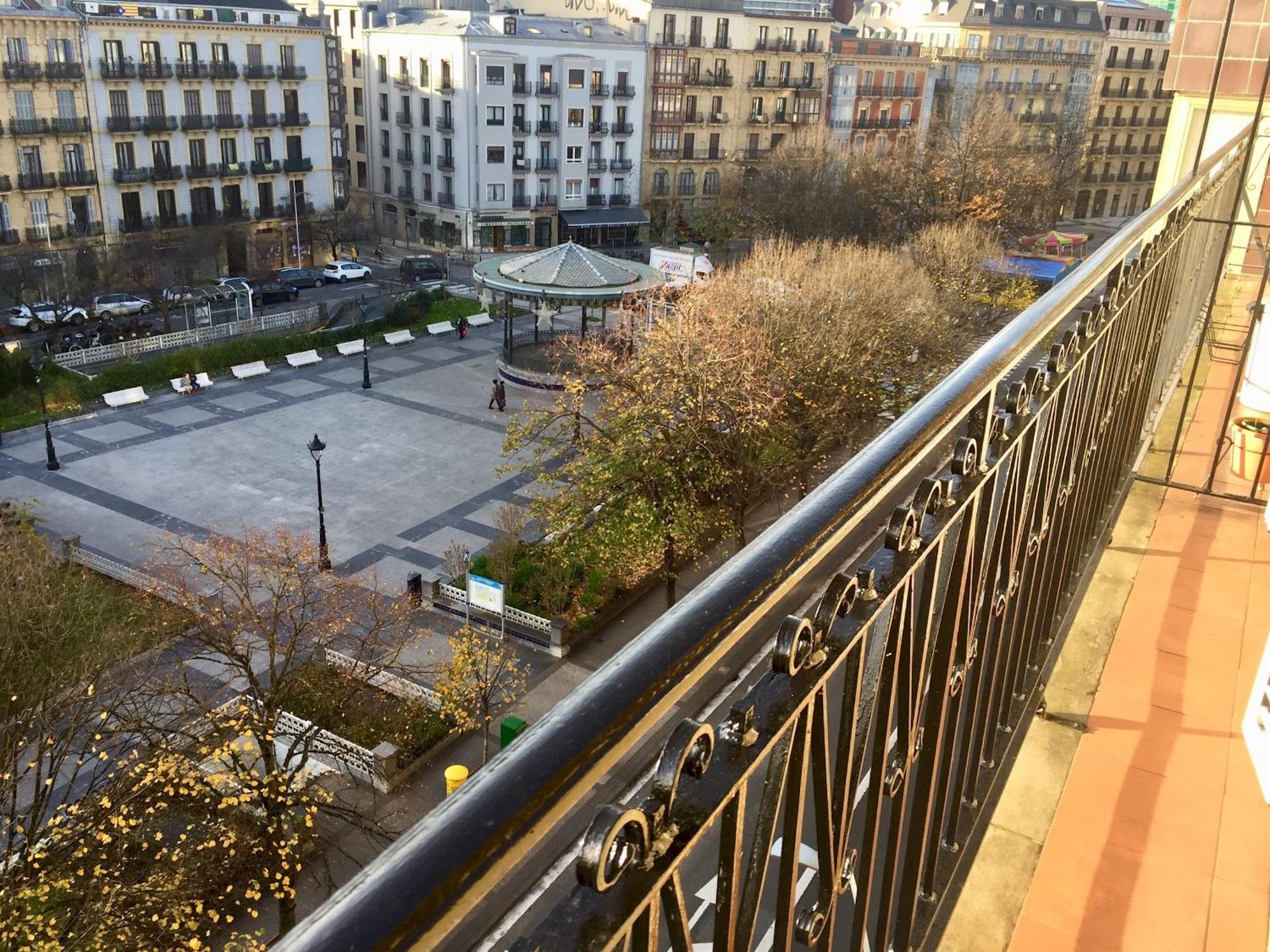 Plaza Apartamento San Sebastián