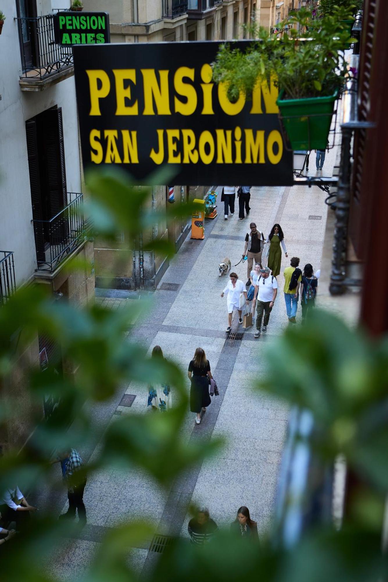 San Jeronimo * San Sebastian