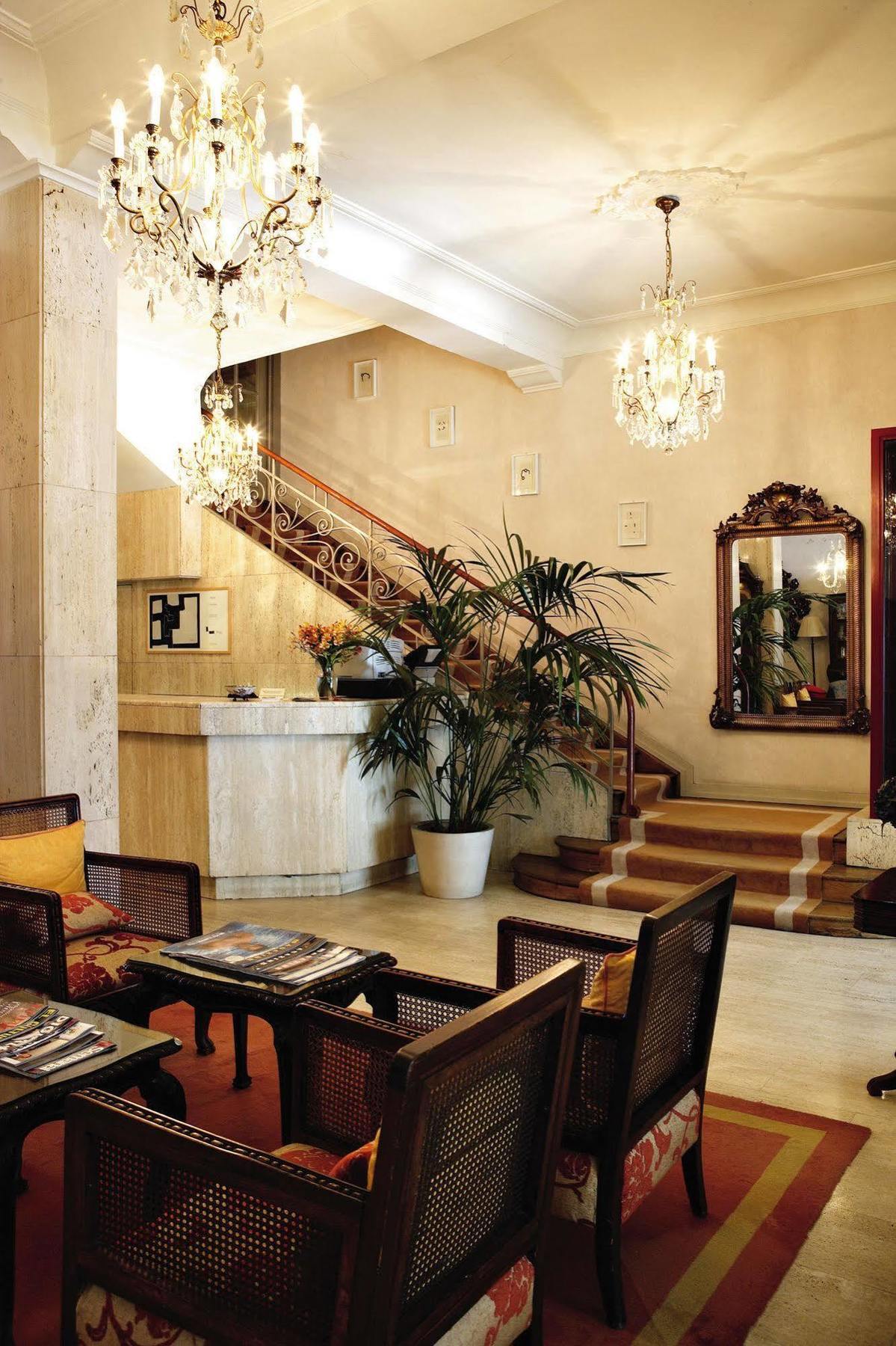 Niza Hotel 3*